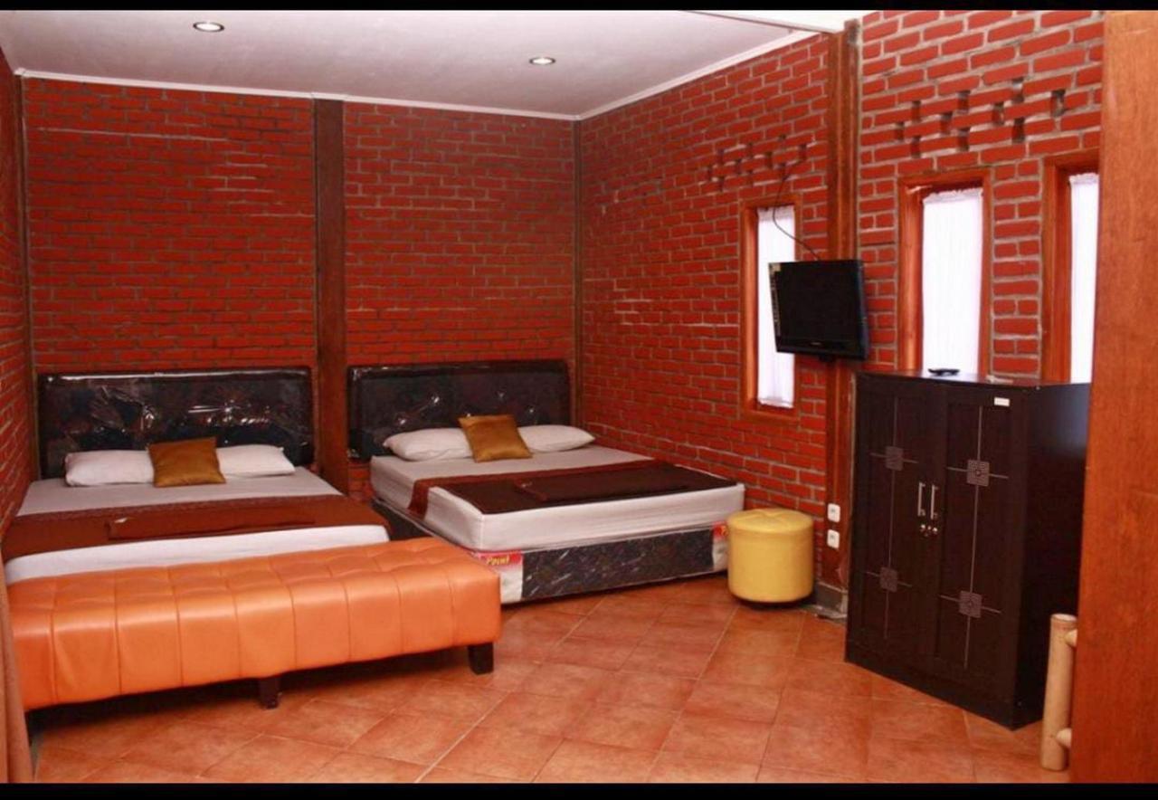 למבאנג Bantal Guling Villa מראה חיצוני תמונה
